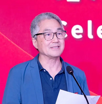 “陸老師，與你相遇，好幸運！”